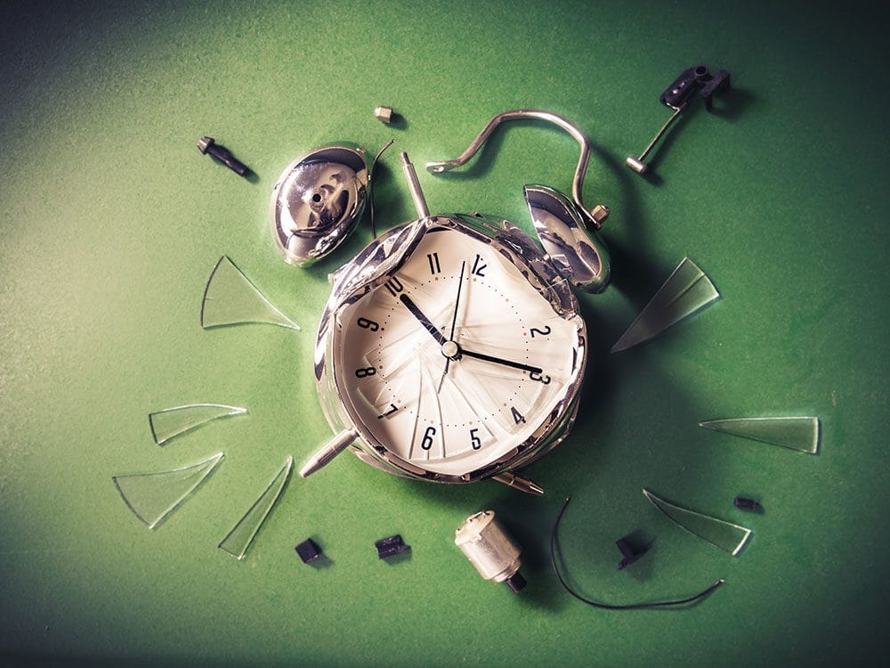 Timpul curge în defavoarea celor mulți și buni