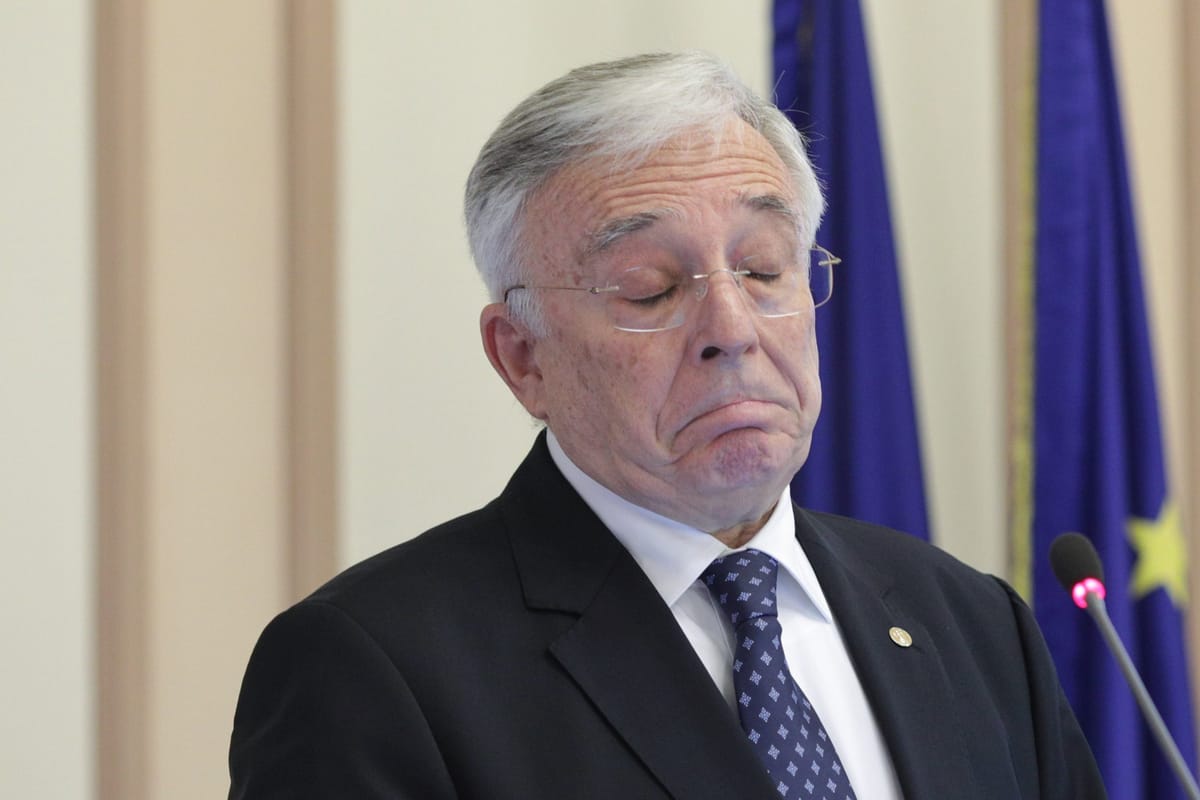 BNR confirma OFICIAL pentru Strict Secret: ROCHESTER BANK nu e notificata nici in Romania, nici in Europa! Normal, pentru ca e o teapa! Isarescu nu va eradica, ci va reglementa