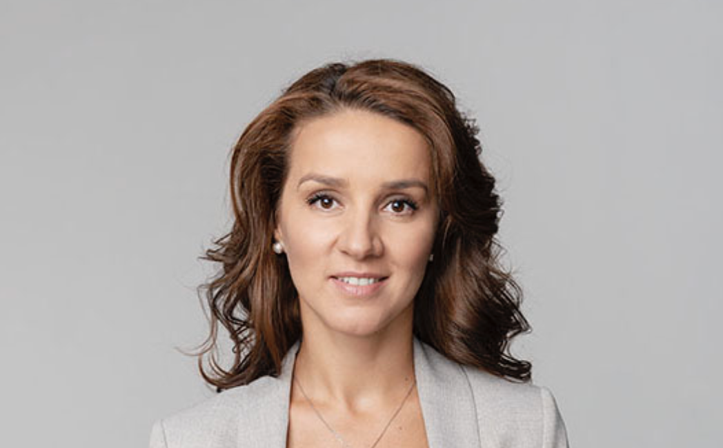 Video incendiar cu dusmanca Clotildei Armand! Viceprimarita de la Sectorul 1, Ramona Porumb, liberala si la plaja nudistilor!