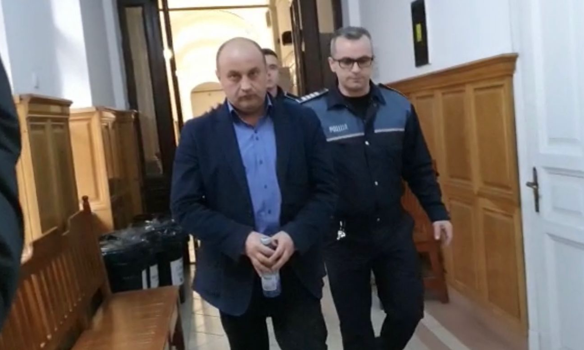 Gheorghe Flutur are transpirații reci! Vicepreședintele Consiliului Județean Suceava, arestat preventiv pentru MITĂ și TRAFIC de INFLUENȚĂ