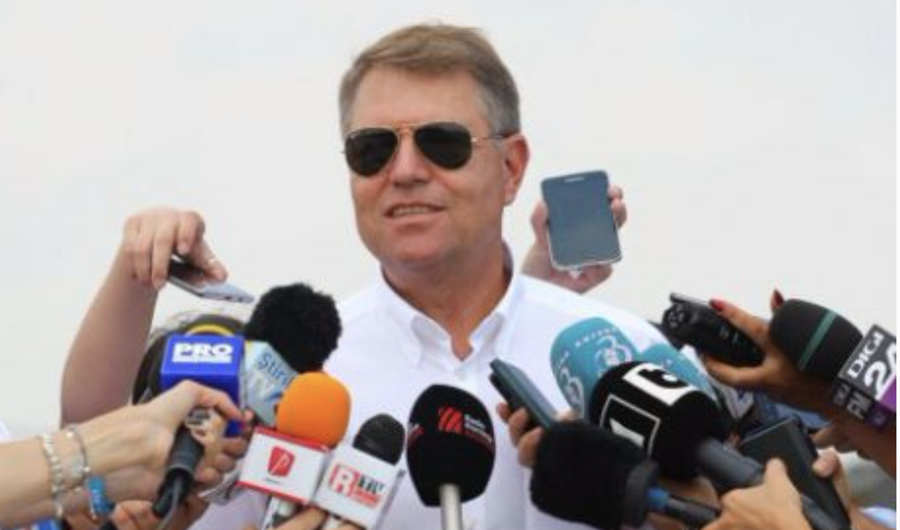 Mitul că Iohannis e leneș și nu a lucrat mai nimic în 7 ani de mandat - real sau fals? Am luat la "lins" agenda oficială a președintelui României