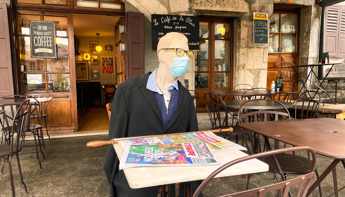 Fumezi, nu futezi, vremea libertății trece