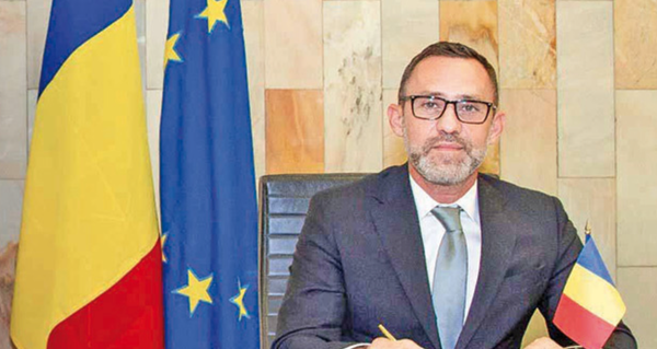 Cine a sunat în 2015 la șeful cancelariei lui Ponta pentru a-i pune o pilă lui Dragoș Tudorache?