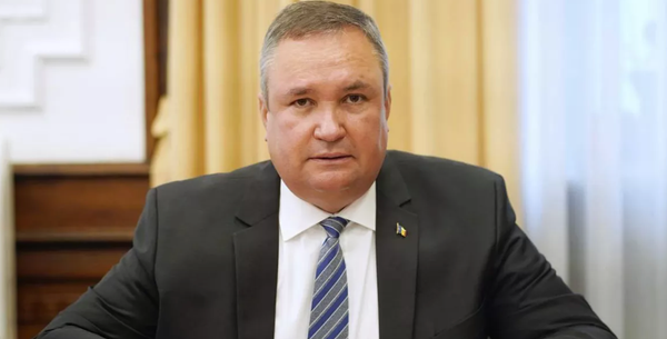 Ciucă, mincinosul subvențiilor. Guvernul României datorează deja 2 miliarde de euro furnizorilor de energie electrică pentru subvențiile promise în noiembrie 2021. Nu sunt bani, și "factura" crește cu 250 de milioane de euro pe lună